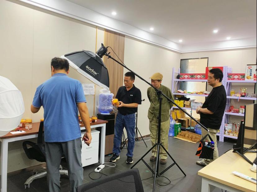 深化校企合作，共促人才培養(yǎng)——蘭育平副院長帶隊赴企業(yè)開展訪企拓崗專項活動紀(jì)實